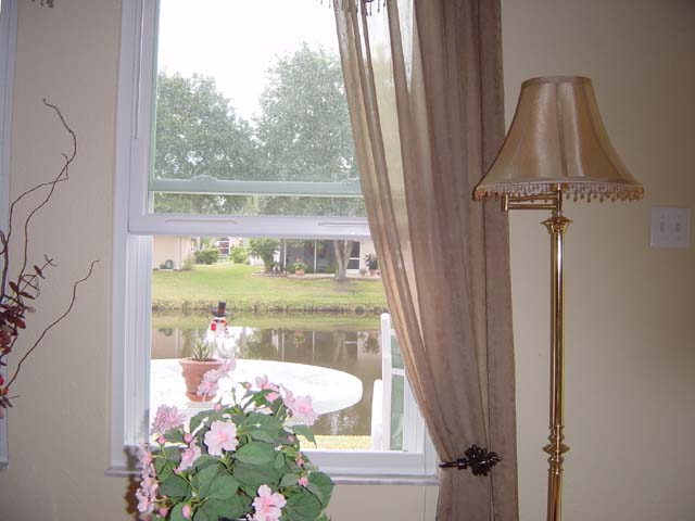27Chestnutcreek-Porch