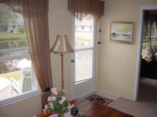 28Chestnutcreek-Porch