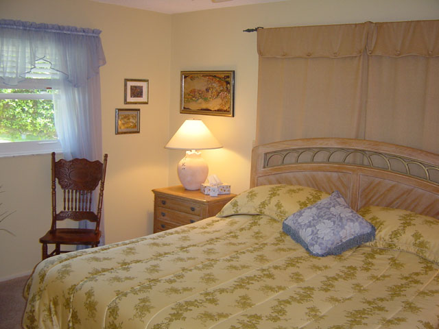 30Chestnutcreek-Master-Bedroom